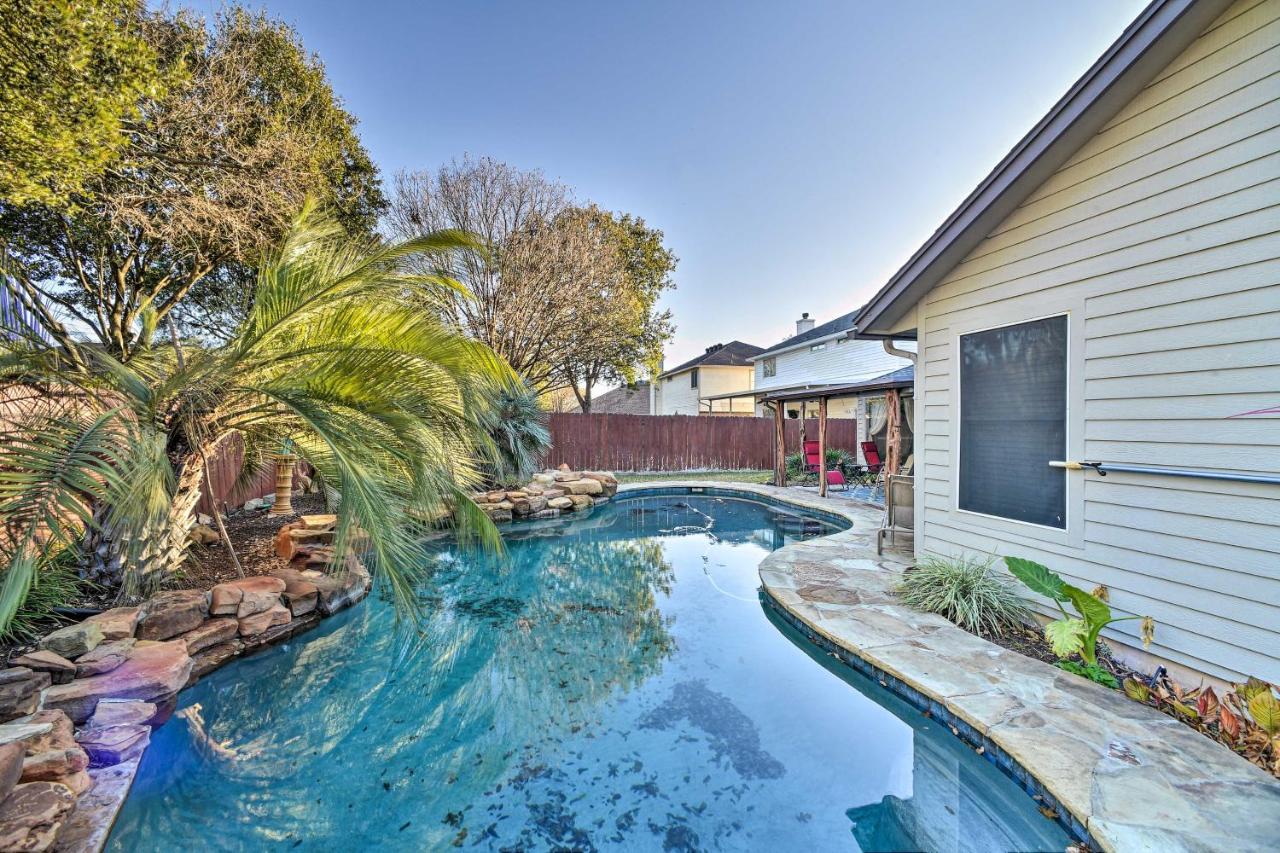 Peaceful San Antonio Oasis With Private Pool And Grill Villa Exterior photo