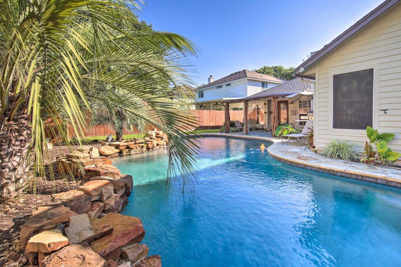 Peaceful San Antonio Oasis With Private Pool And Grill Villa Exterior photo